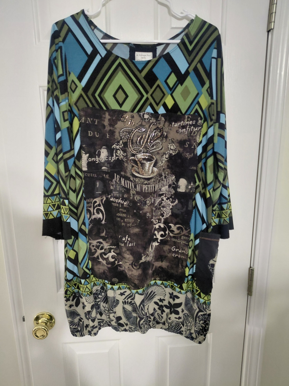 Women's Geometric Green & Blue Tunic Top with Graphic Front
